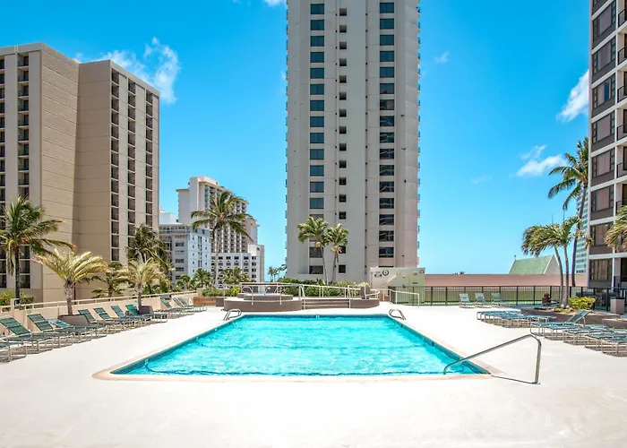 Ocean View Oasis With Free Parking, A Waikiki Gem!