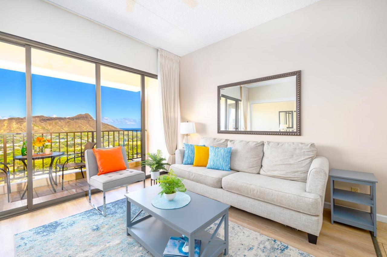 Ocean View Oasis With Free Parking, A Waikiki Gem! *